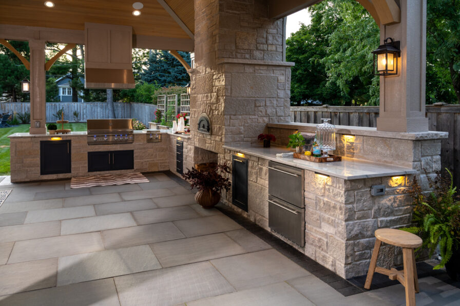 Outdoor Living Elmhurst38