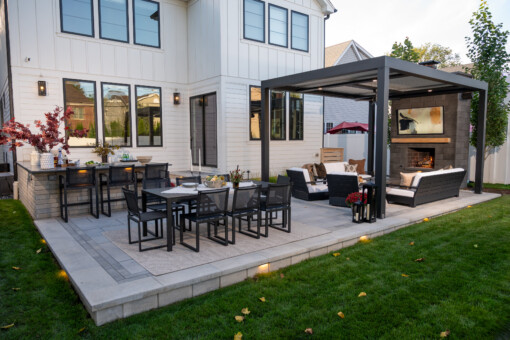 012 2025 547 S Swain Ave